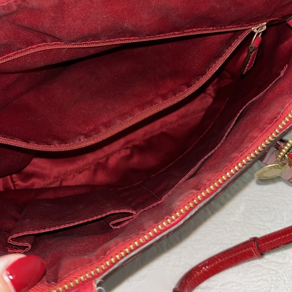 EUC Coach red patent signature top zip shoulder bag 13.5 x 10 - Picture 6 of 11